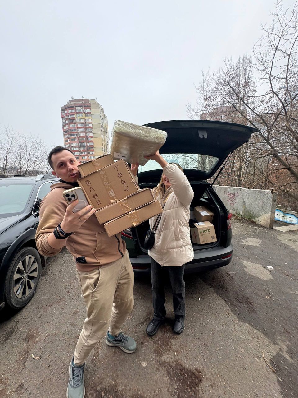 Volunteers loading aid